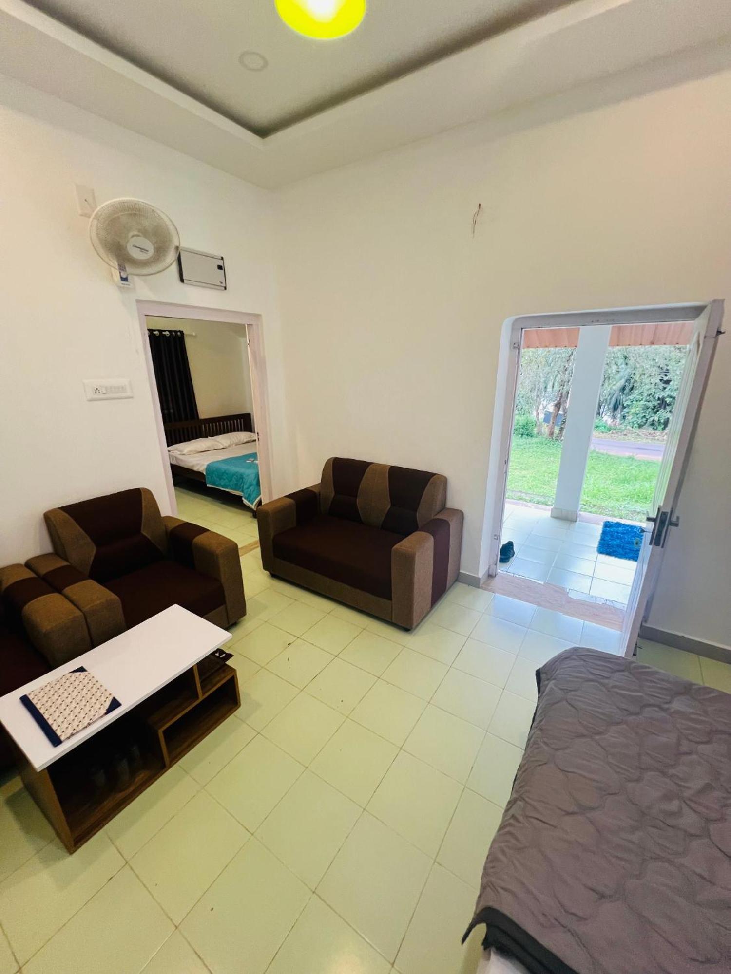 7Fort Homestay Athirappilly Esterno foto