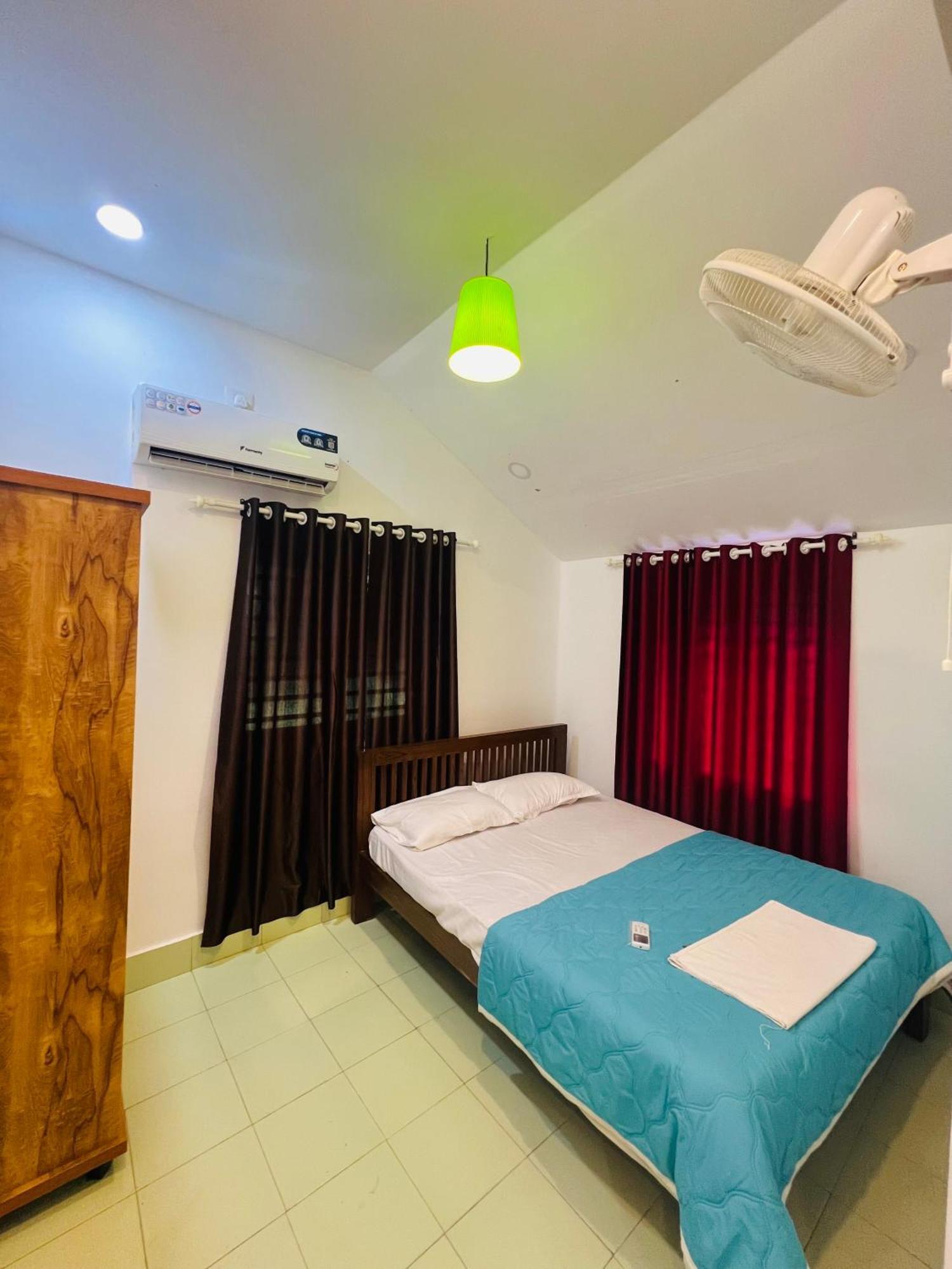 7Fort Homestay Athirappilly Esterno foto