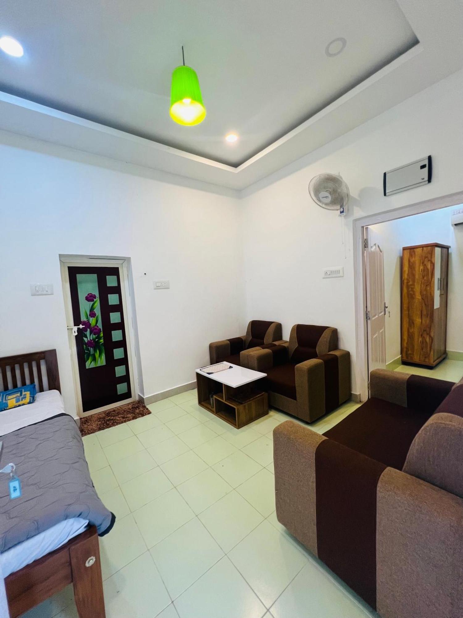 7Fort Homestay Athirappilly Esterno foto